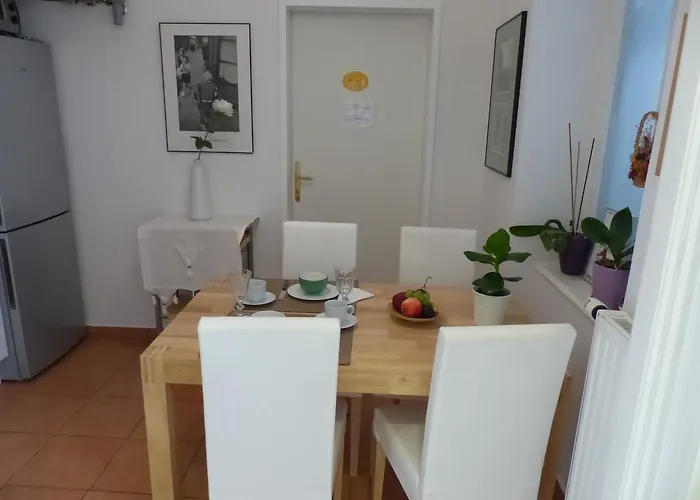 לינה וארוחת בוקר Stadtnest וינה